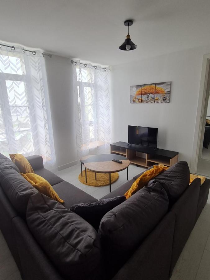 Apartmán La Roche Du Roy Rocroi Exteriér fotografie
