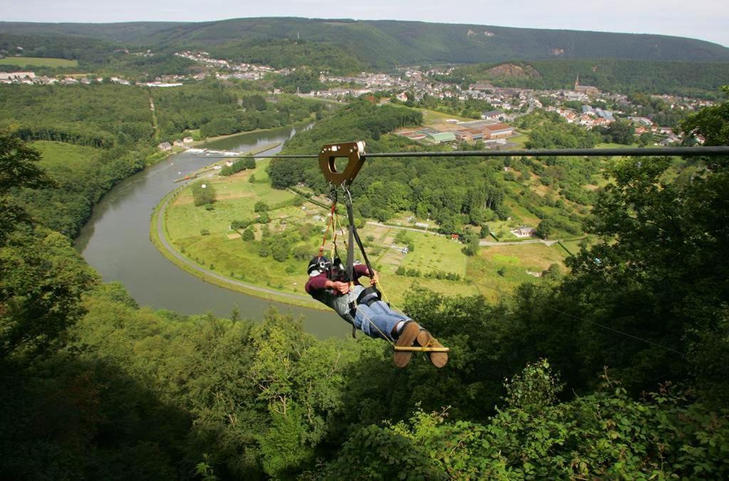 Apartmán La Roche Du Roy Rocroi Exteriér fotografie